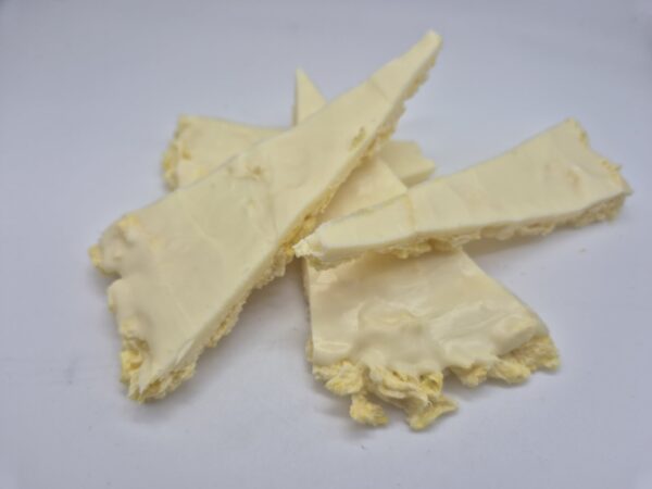 PineappleBarkWhiteChoc Pineapple & White Chocolate Bark