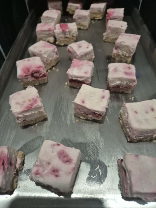 RaspberryWhiteChoc5 Cheesecake Bites - Raspberry And White Chocolate