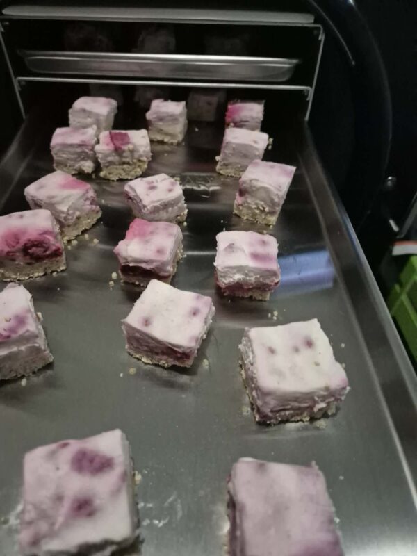 RaspberryWhiteChoc9 Cheesecake Bites - Raspberry And White Chocolate